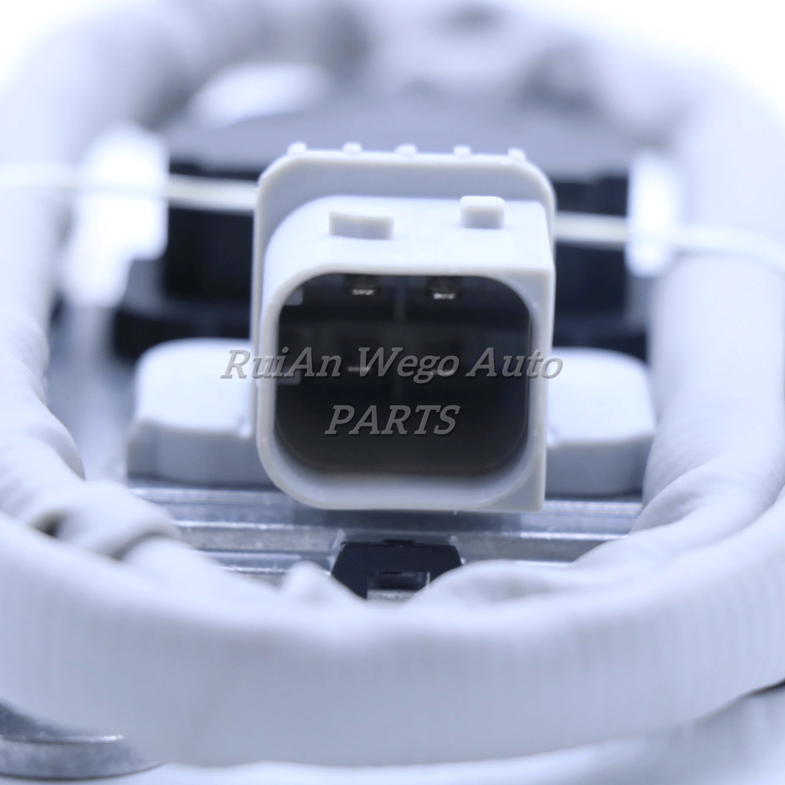 Detroit DD15 NOx Sensor RA0101538128 SCR Outlet (2010–2022)