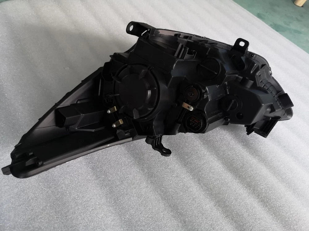 LED Head Lamp 92101-1R520 for Hyundai Accent 2012–2013