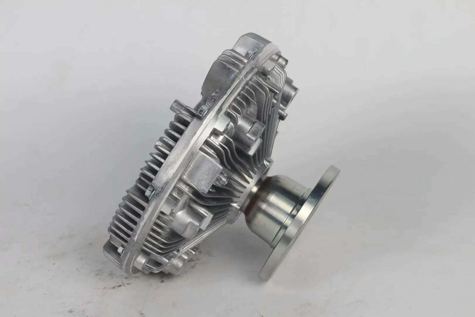 Hino 700 P11C Engine Fan Clutch 16250-E0330 OEM