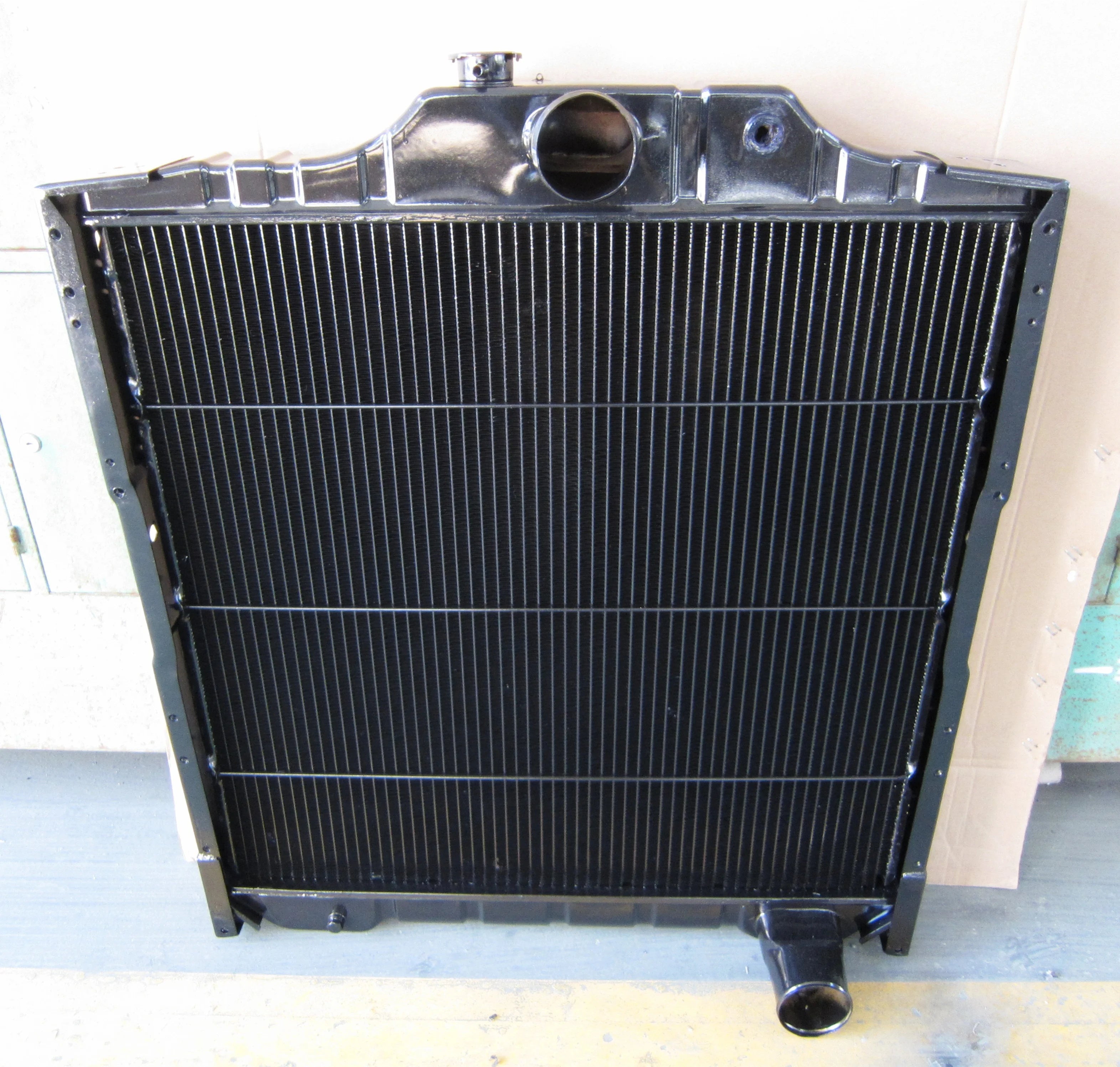 Radiator MC027194 MC029194 for Mitsubishi Super Great