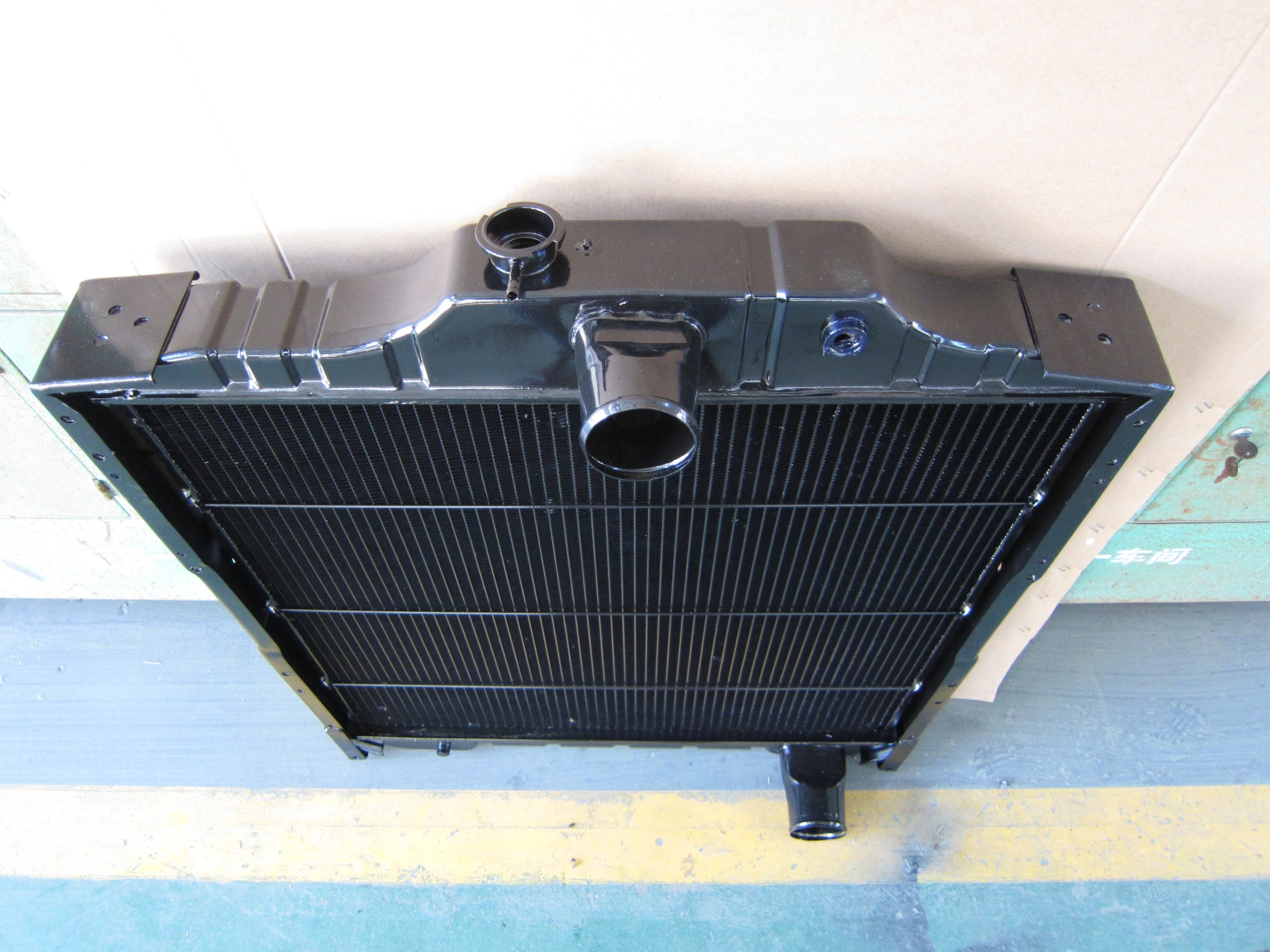 Radiator MC027194 MC029194 for Mitsubishi Super Great