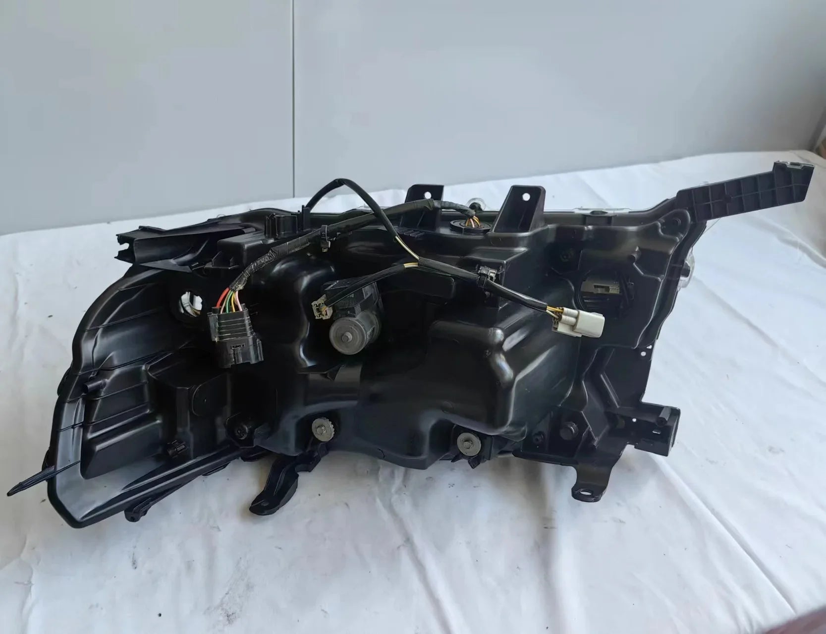 Headlights for Toyota Land Cruiser LC200 2016