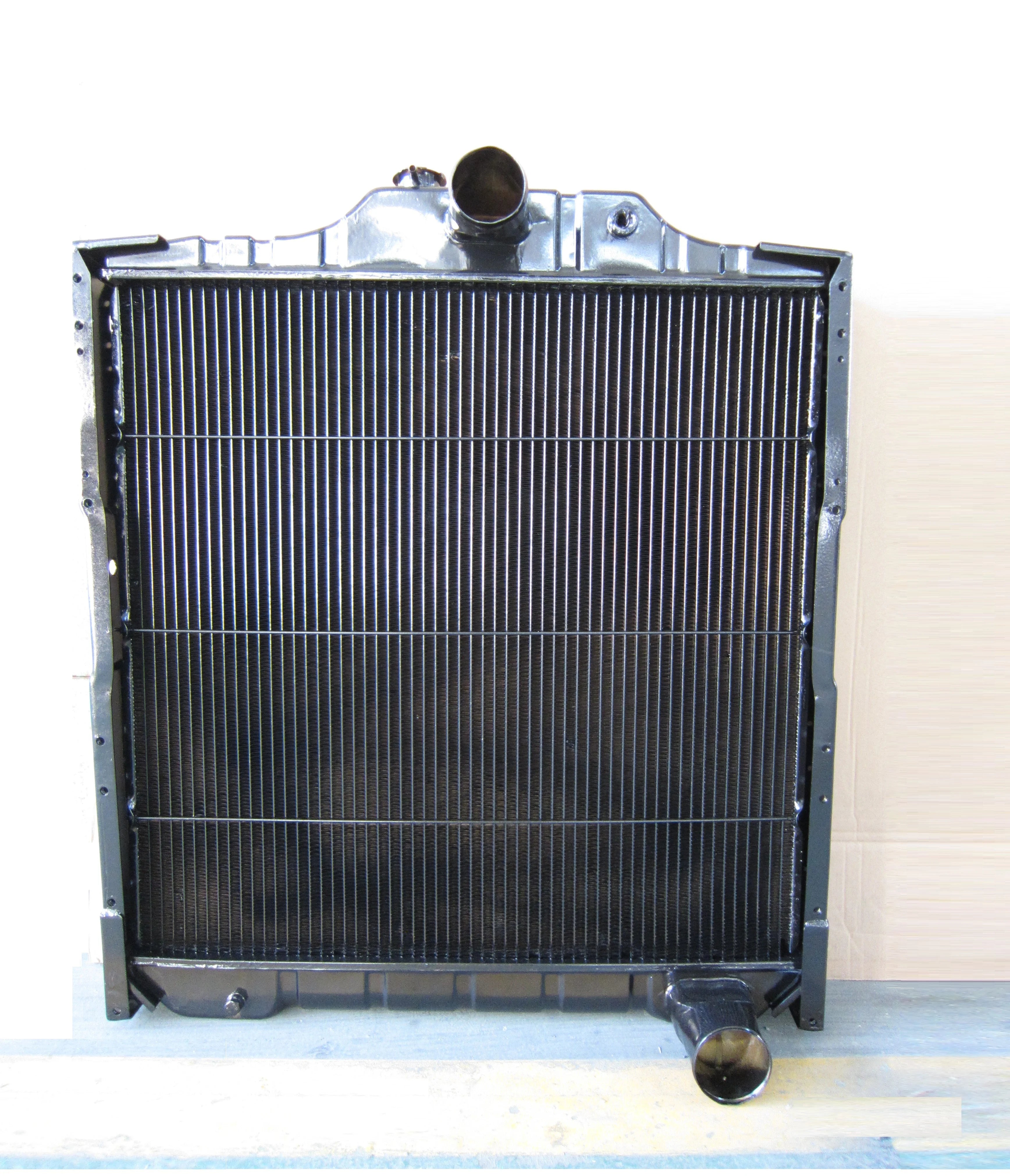 Radiator MC027194 MC029194 for Mitsubishi Super Great