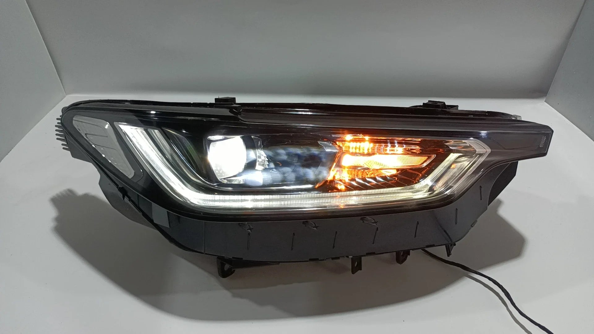 Front Headlight Assembly for Ford Taurus 2019–2020