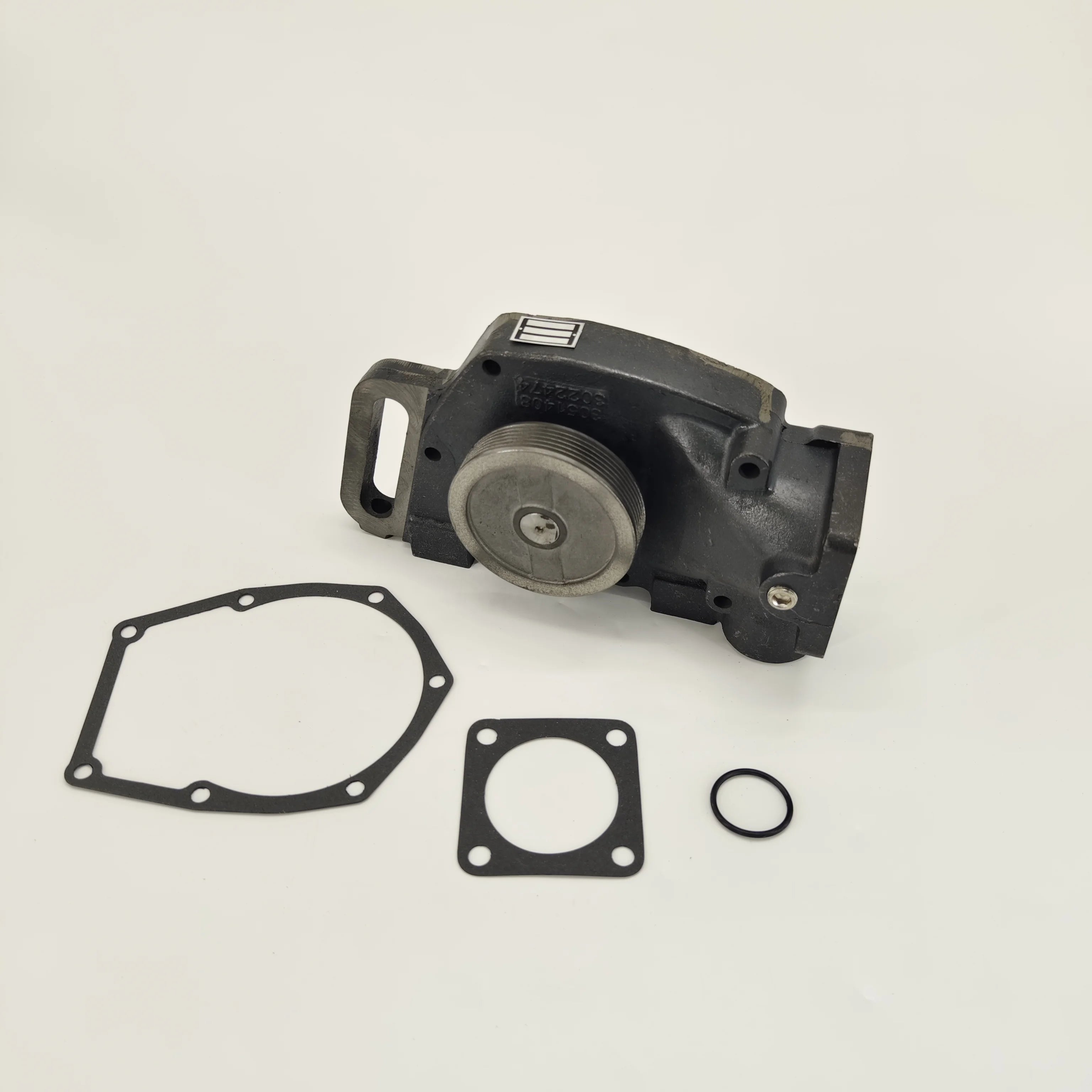 NT855 NTA855 Diesel Engine Parts 3024386 Water Pump for Cummins