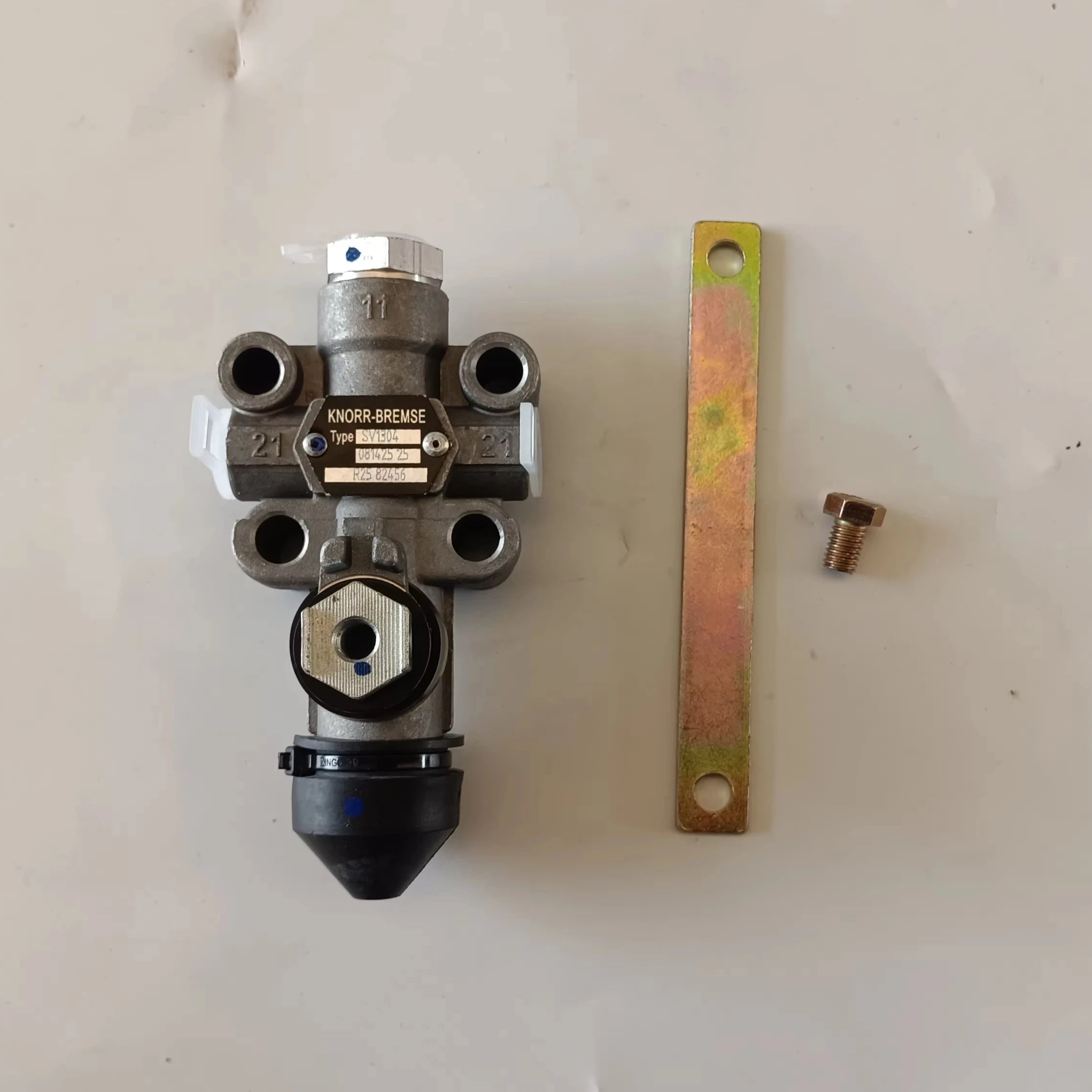 Truck Air Suspension Height Control Valve SV1304 OEM