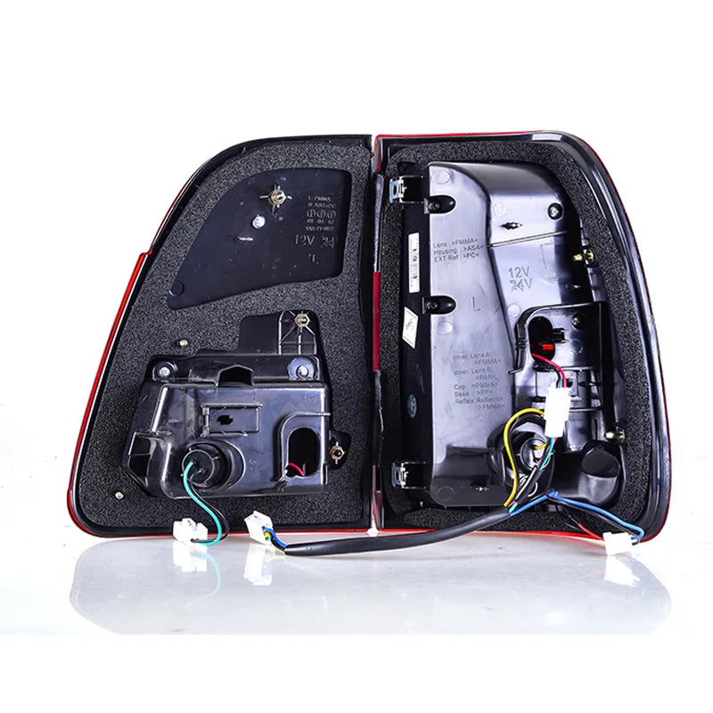 Toyota Land Cruiser 100 Series Tail Light 2000–2007