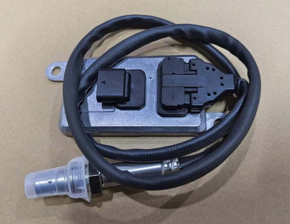 Nitrogen Oxide Sensor (NOx) 5WK96733B / 5801754016 for Iveco Eurocargo, Stralis & Trakker Trucks (2013–2024)