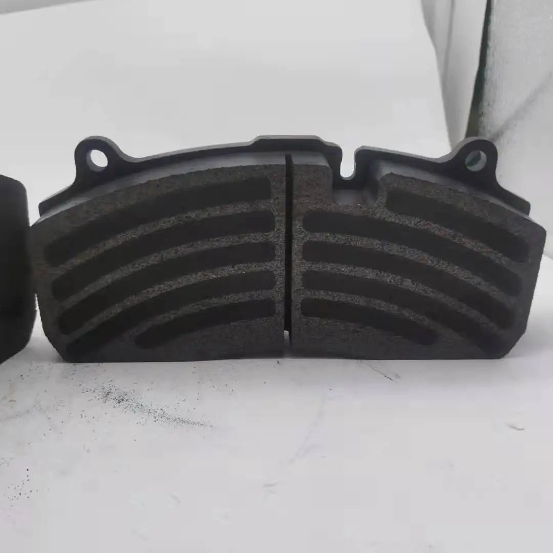Toyota 04465-02220 Front Disc Brake Pad Kit