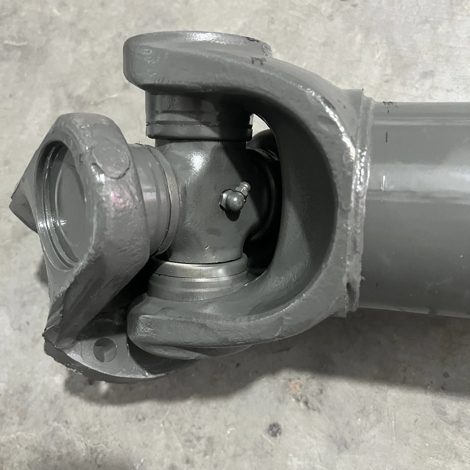 Inter-Axle Drive Shaft AZ9716310716 for SINOTRUK HOWO tandem axles - image 2