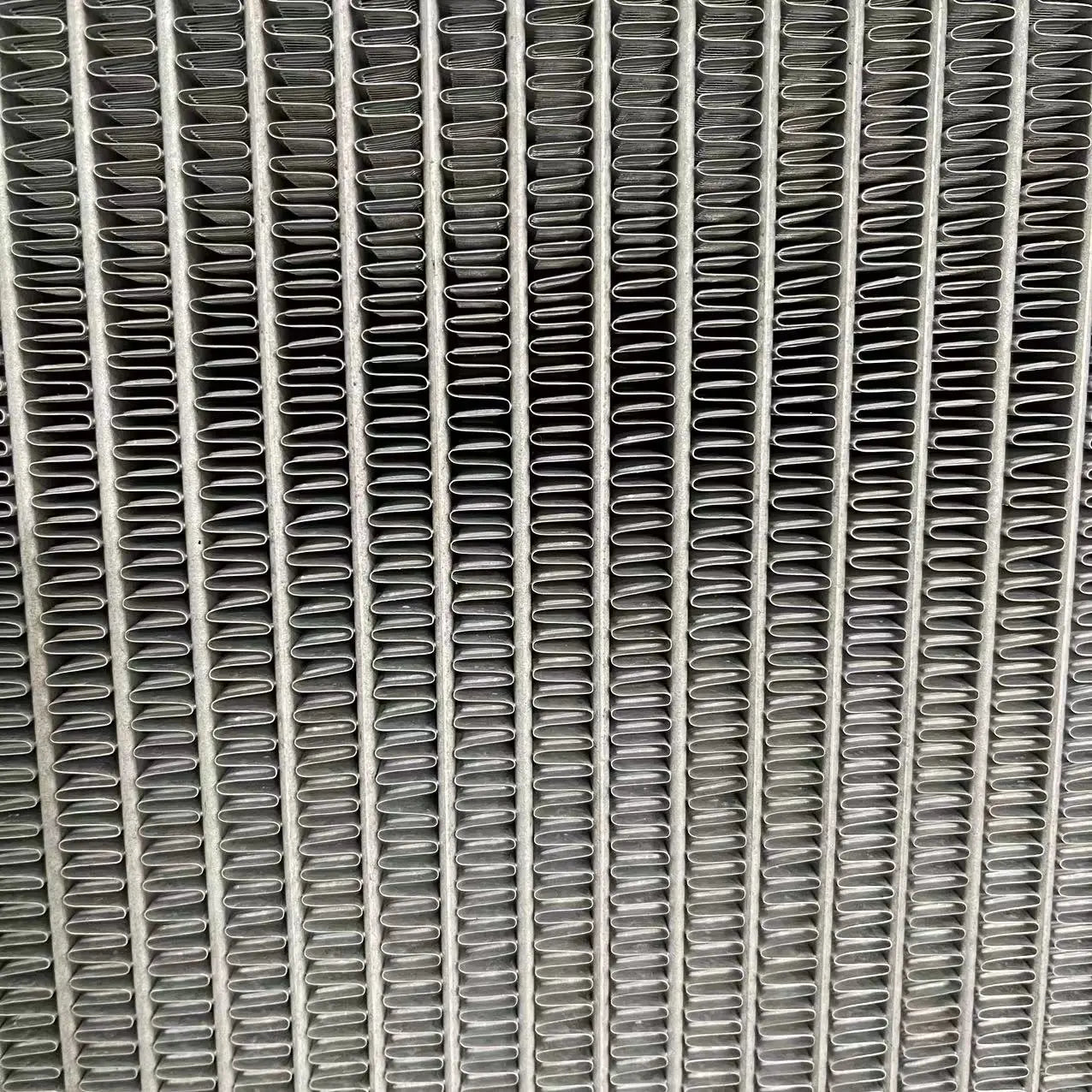 Radiator DZ95259532212 for Shacman Heavy Duty Trucks 2005–20