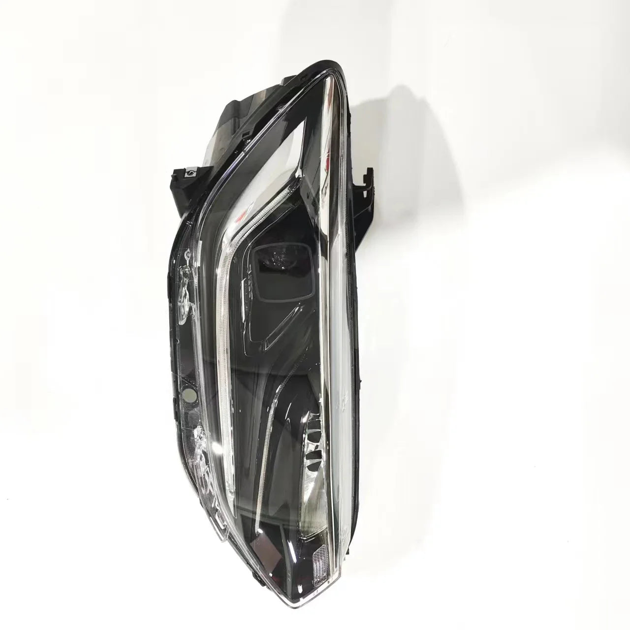 Headlight LED 26306791/63105566 for Chevy Tracker 2020