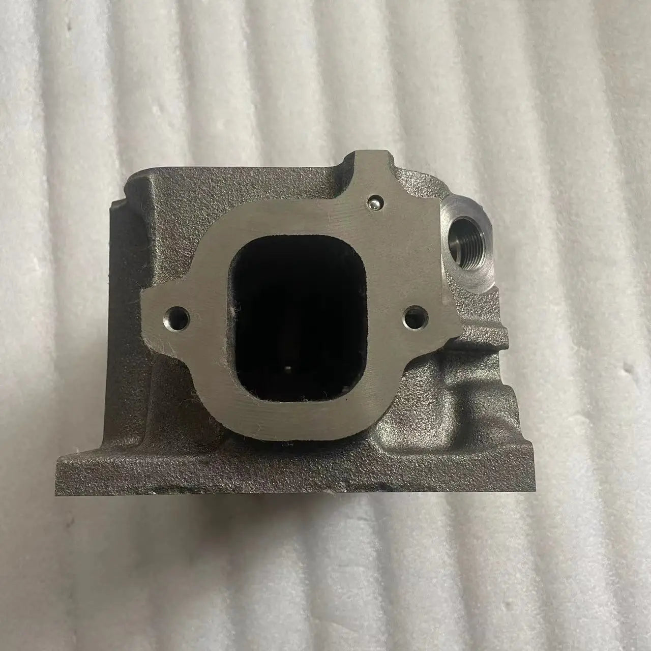 Mercedes OM457/OM460 Cylinder Head A4570104421 (1996–2014)