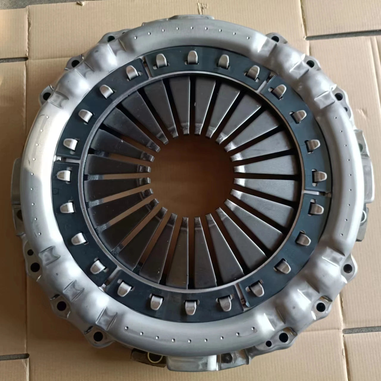 Truck Clutch Disc & Plate 85000625 1878006129 OEM 430mm