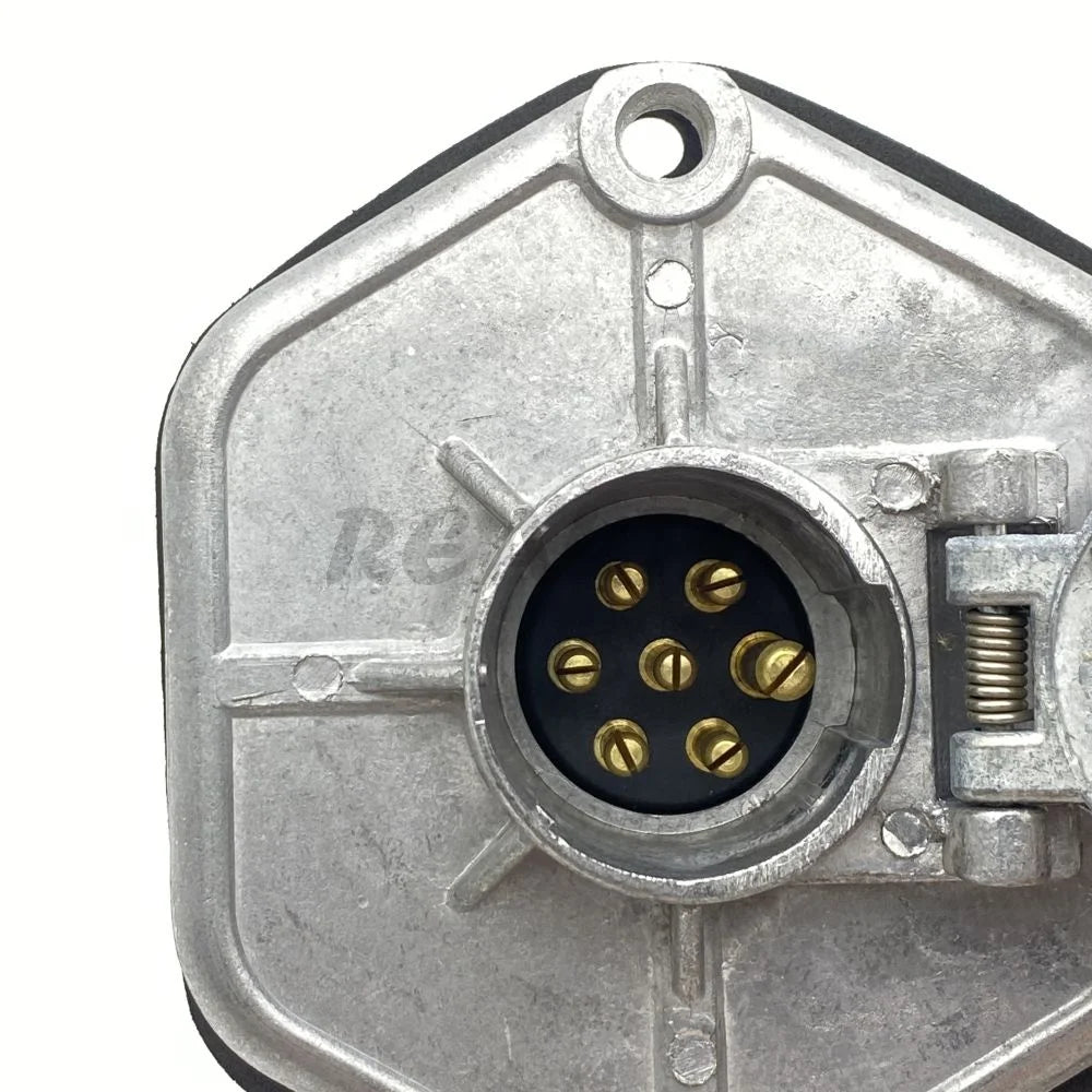 Phillips 15-750 7-Way Low-Profile Trailer Socket