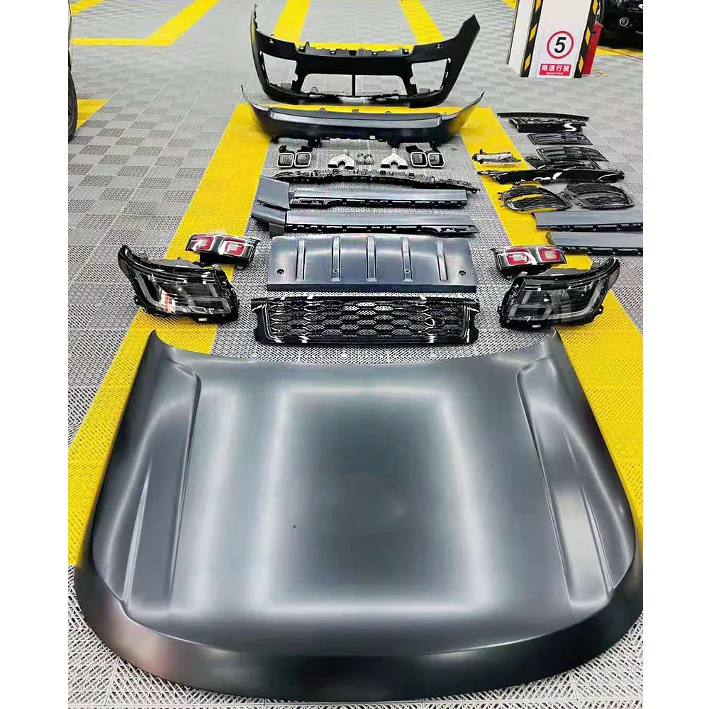 Body Kit for Range Rover Vogue SVO 2013–2017