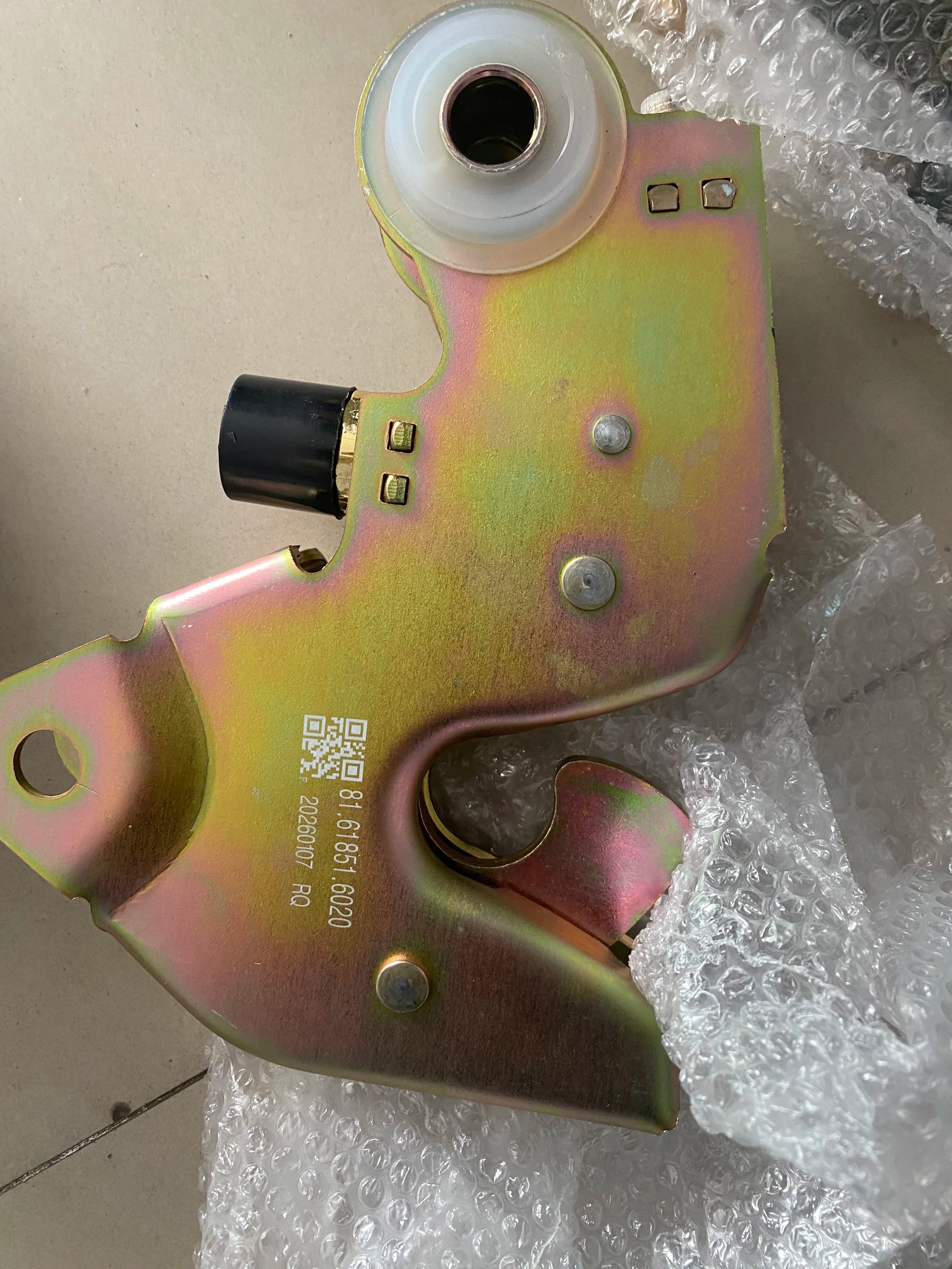 Cab Hydraulic Lock Assembly 81.61851.6020 for Shacman cabs - image 4