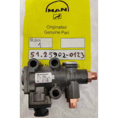 Socket Relay 51259020123 for MAN TGX, TGS, TGM, TGL Trucks (2012–2024)