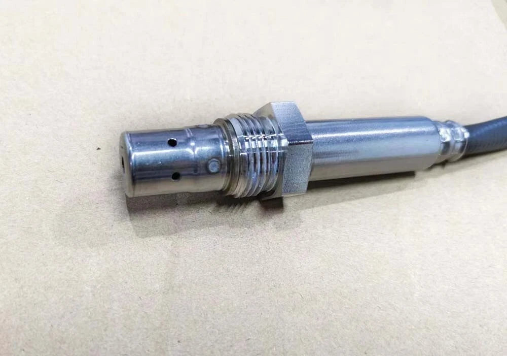Nitrogen Oxide Sensor (NOx) 5WK96733B / 5801754016 for Iveco Eurocargo, Stralis & Trakker Trucks (2013–2024)