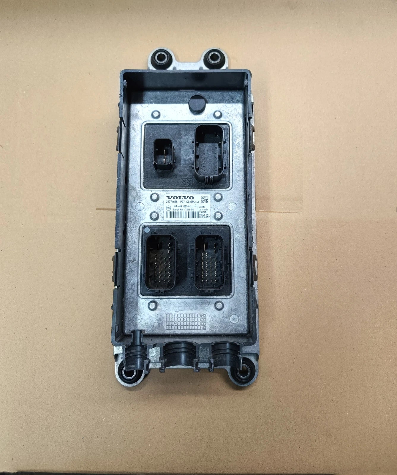 Centre Control Unit 22771636 for Volvo FH13, FH16, FM9, FM11, FM13 & FMX Trucks (2012–2024)